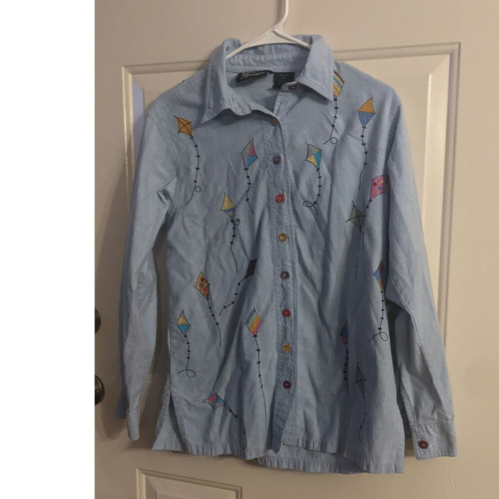 Silver Threads Small Blue Embroidered Kite Shirt, Button Up  Vintage